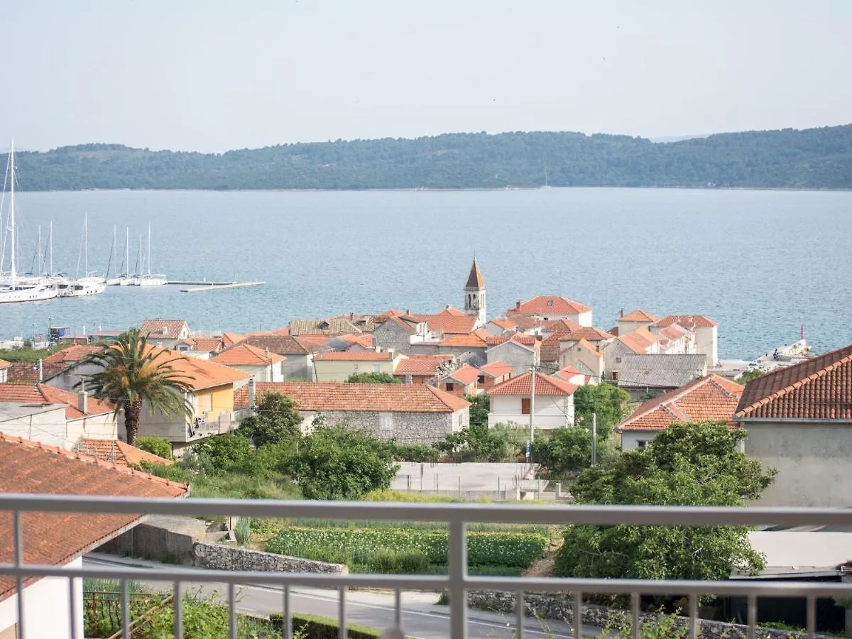 Modern Apartment In Seget Donji With Terrace Croatia